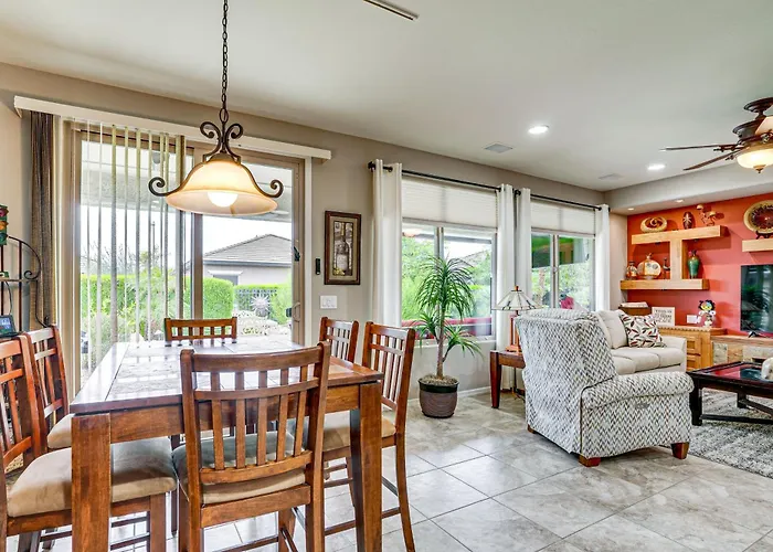 Backyard Paradise & Community Perks: Oasis Holiday home *