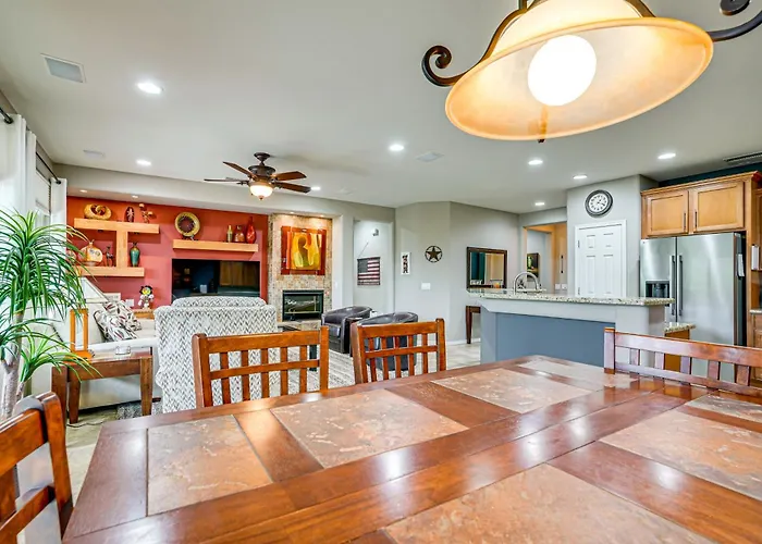 Backyard Paradise & Community Perks: Oasis * Buckeye